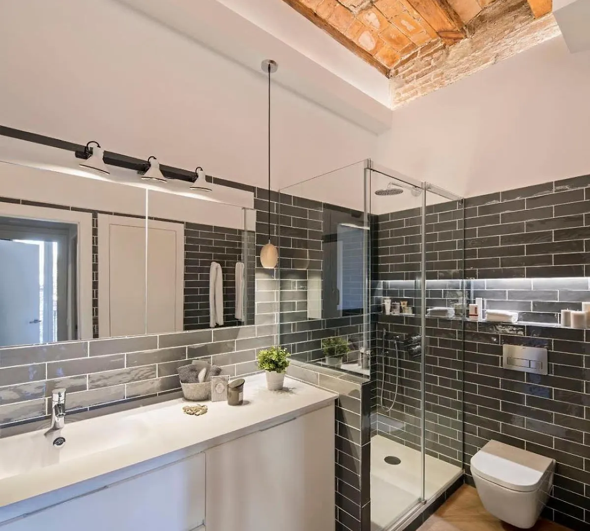 Pau Claris - Design Apt Next To Paseo De Gracia Barcelona 0*,